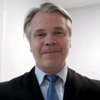Portrett Lars